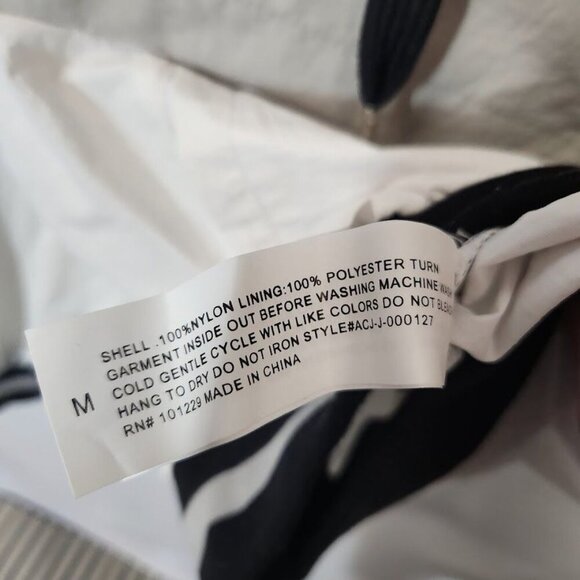 1 Sunset Lane Color Block Windbreaker Jacket in Grey Combo - Size Medium - Picture 9 of 9